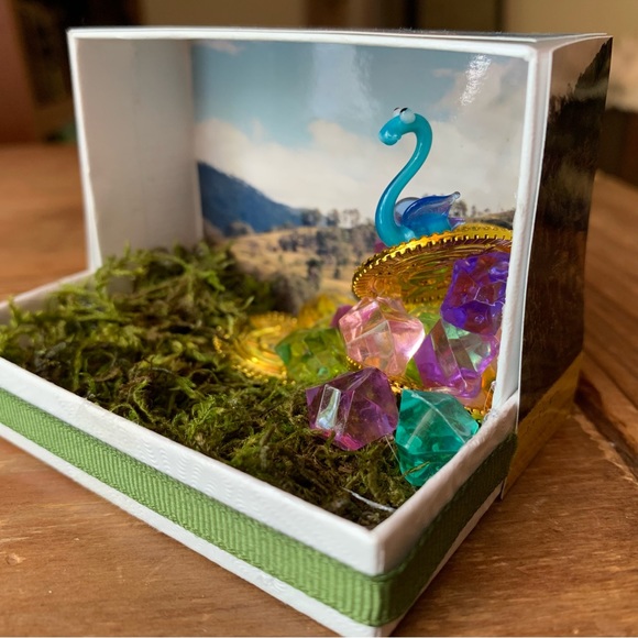 Whimsigoth Fairytale Dragon with Gold Treasure, DnD Miniature Bookshelf Diorama - Picture 2 of 4